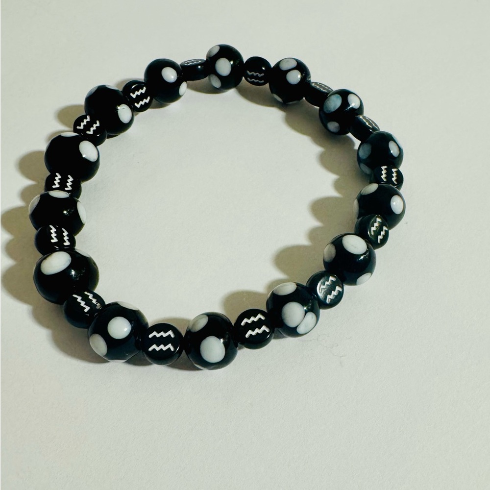 Aquarius contadiojo bracelet